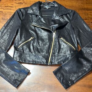 Iz Byer Crop Jacket
Size S